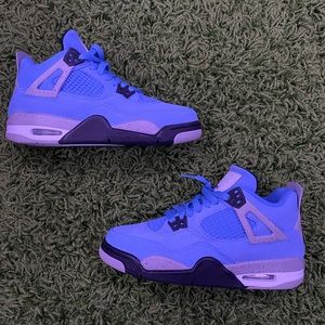 Jordan 4 ‘University Blue’, Size 7, Unworn